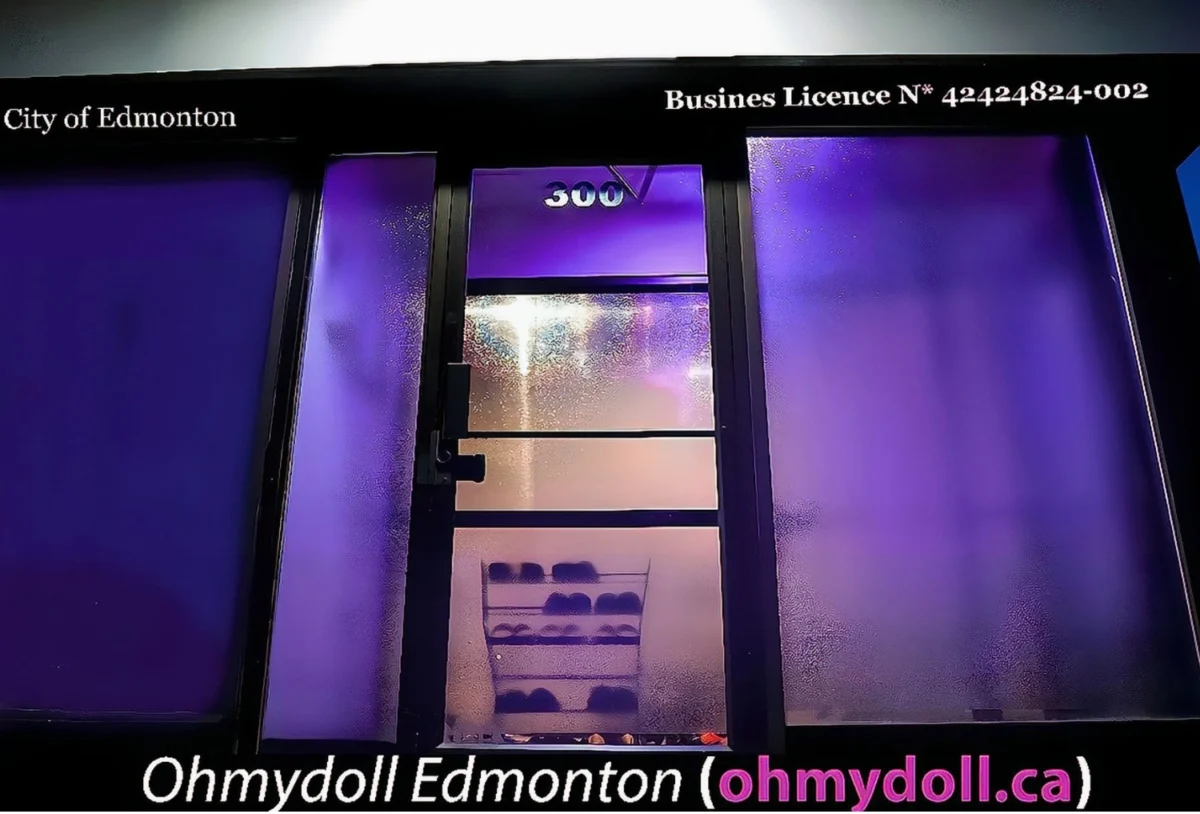 Entrance door of Ohmydoll Edmonton